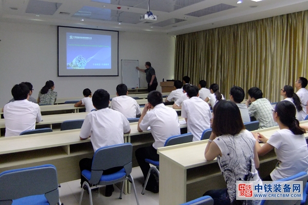 1539137110893854.jpg 13_57_20_87312.jpg